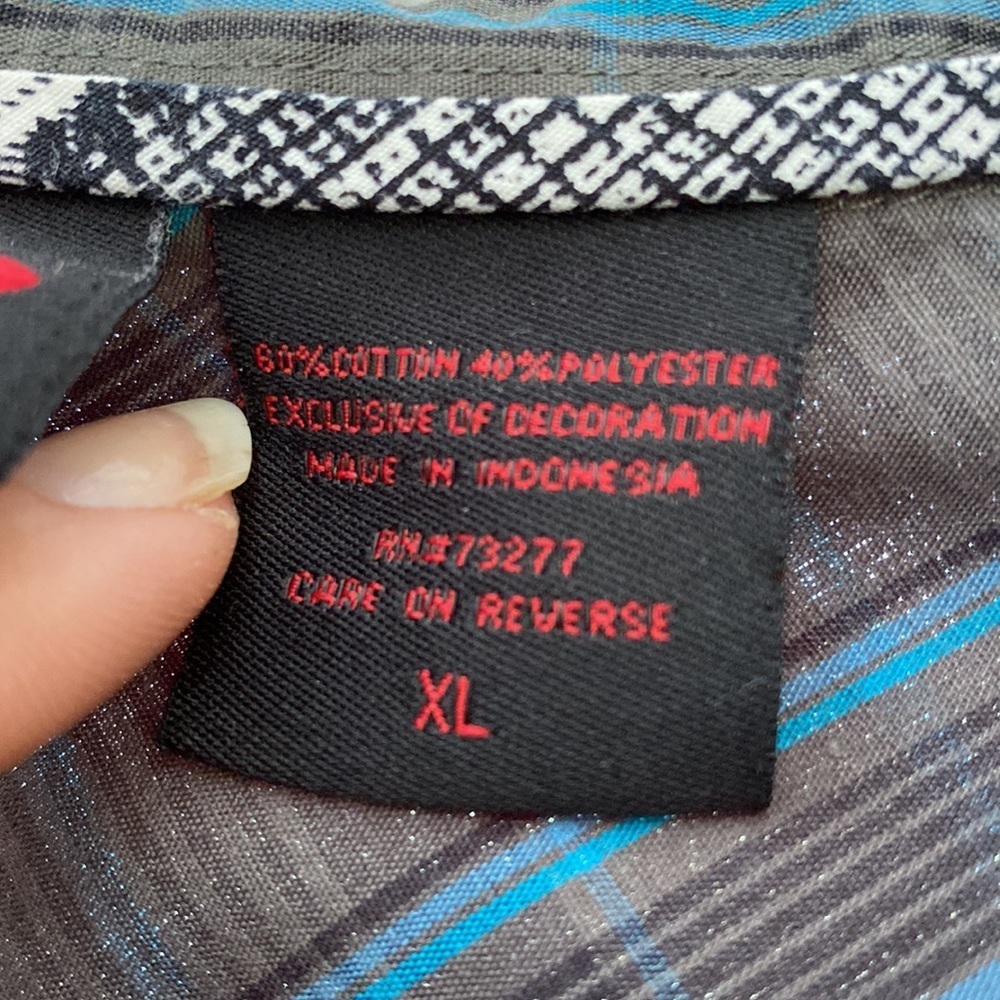 Mens hawk button up shirt​​​ - Picture 5 of 8